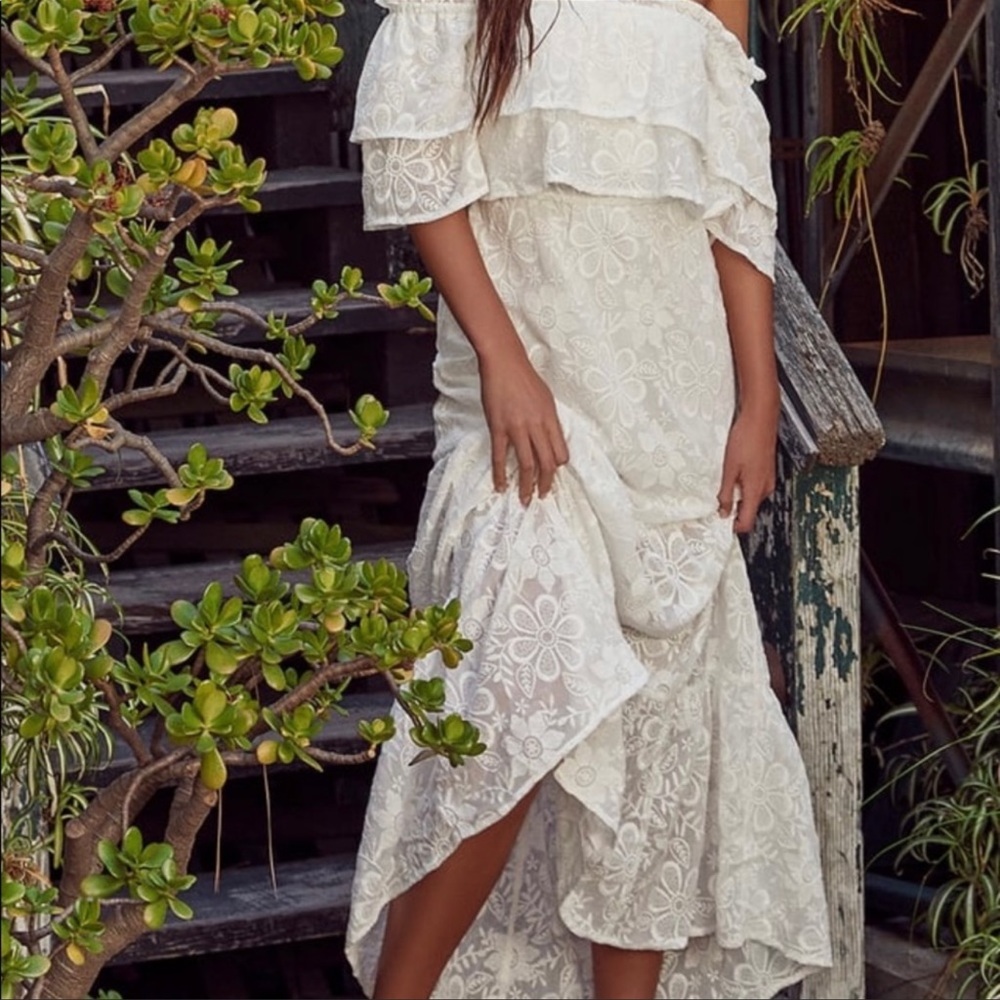 NWOT BB DAKOTA | Angelia Off-the-Shoulder Maxi Dress  | Small